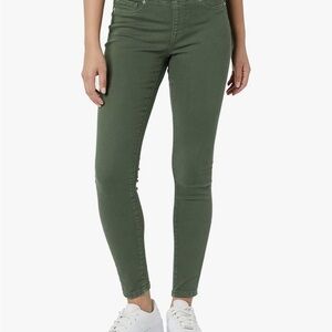 Amazon Essentials Women's Skinny Jeans in Forest Green